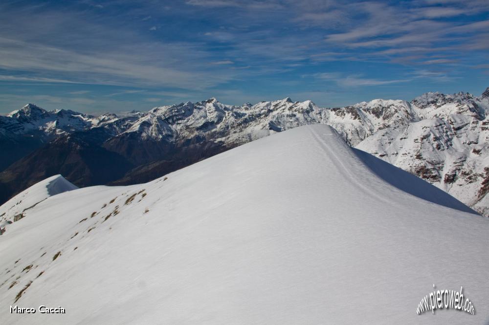 22_Versante Est della conca del Calvi.JPG